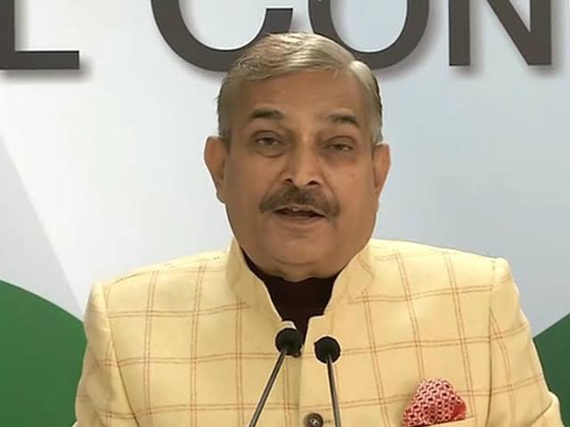 भाजपा पर देश में बेरोजगारी, मंहगाई और विकास से जुड़ी जीडीपी दर घटने को लेकर जनता के ध्यान को हटाने के लिए धु्रवीकरण का माहौल खड़ा करने का आरोप – प्रमोद तिवारी