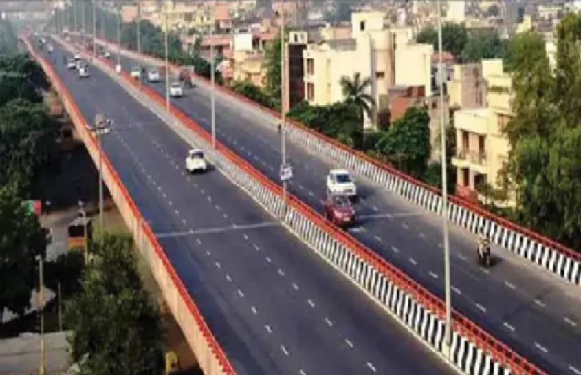 BIG NEWS: नोएडा की पहली एलिवेटेड रोड इकोनॉमिकल और टेक्निकल घोटाले में फंसी है, फिलहाल जांच पर लगा ब्रेक