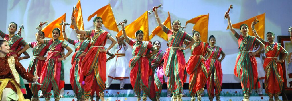 दिल्ली पब्लिक स्कूल नॉलेज पार्क V में प्रतिभाओं को किया सम्मानित