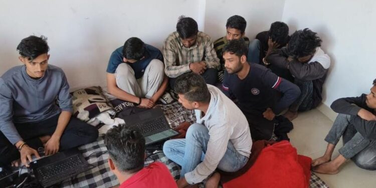बड़ी खबर: ग्रेटर नोएडा आई छत्तीसगढ़ की पुलिस, युवकों का कर ले गई अपहरण