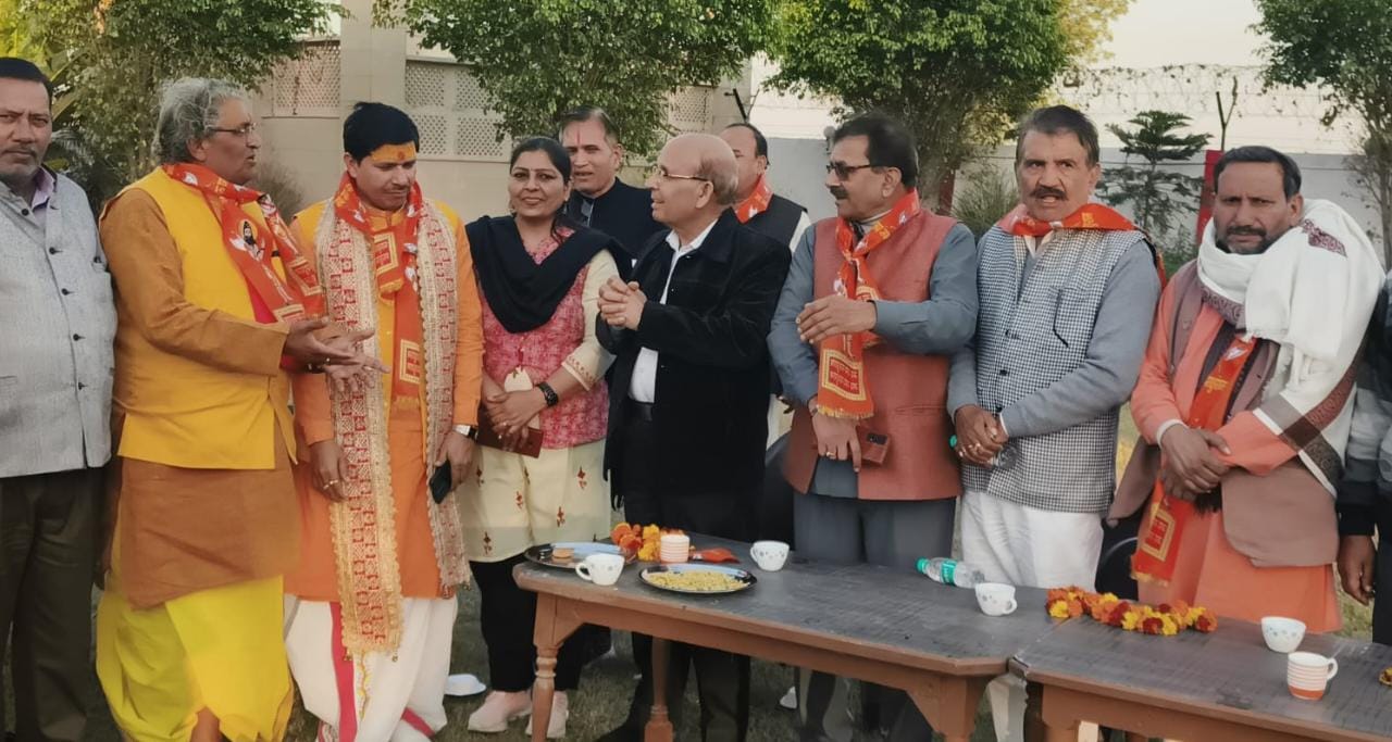 7 फरवरी को गौतम बुध नगर के गांव चिटहरा में अखिल भारतवर्षीय ब्राह्मण महासभा के प्रदेश अध्यक्ष के फार्म हाउस पर ब्राह्मण सभा की एक कार्यसमिति की बैठक हुई