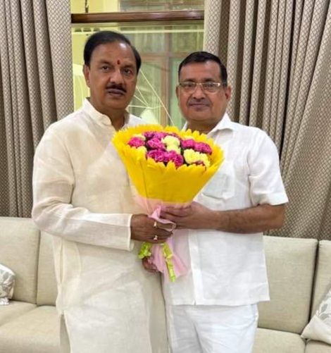 Noida News: सांसद महेश शर्मा तीसरी बार एक प्रचण्ड बहुमत जीत की ख़ुशी में शुभकामनाएँ देने वालों का ताँता लगा रहा – भाजपा महानगर उपाध्यक्ष मुकेश प्रधान