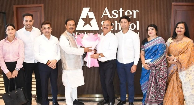 CBSE Cricket Tournament News : ग्रेटर नोएडा में क्रिकेट का महाकुंभ, सीबीएसई राष्ट्रीय टी-20 क्रिकेट टूर्नामेंट 2025 का भव्य आगाज़, युवा ऊर्जा और खेल भावना से सराबोर हुआ एस्टर संस्थान परिसर, आठ जोन, एक जंग देशभर से आई टीमें, सांसद डॉक्टर महेश शर्मा ने किया टूर्नामेंट का उद्घाटन