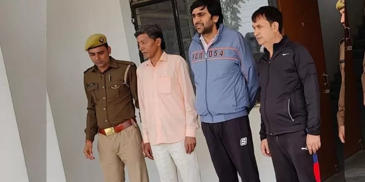 <em>BIG BREAKING: ग्रेटर नोएडा के पूर्व जीएम रविन्द्र तोंगड समेत 5 पर दर्ज हुआ मुकदमा</em>