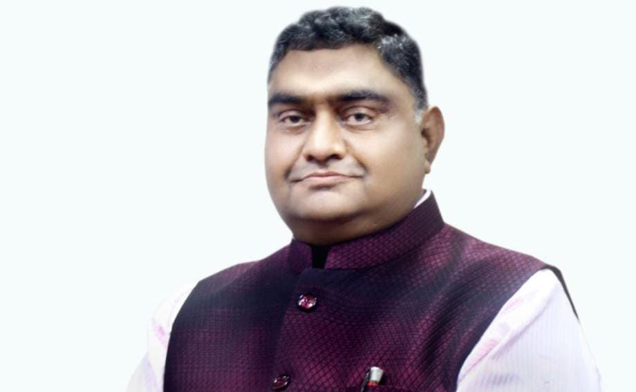 लाखों घरों तक पहुंचा डॉ. विजय किशोर का सेवा कार्य