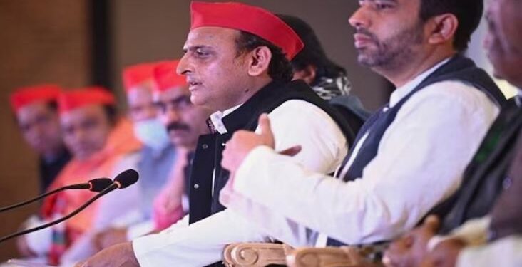 सपा रालोद गठबंधन में दिख सकती रार, इस गलती के बाद कोई पीछे हटने को तैयार नहीं