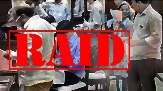 Noida news : भाजपा से बाग़ी होकर चुनाव लड़ रहे निर्दलीय प्रत्याशी के ठिकानों पर GST की रेड