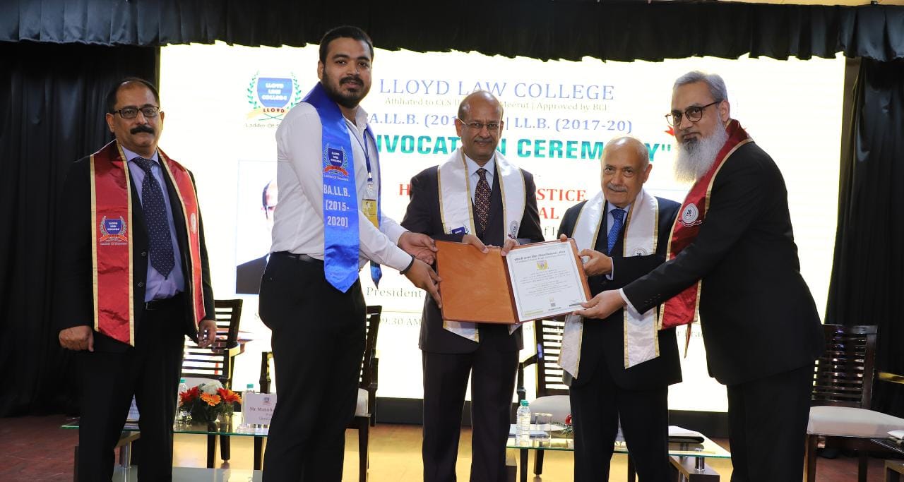 सुप्रीम कोर्ट के न्यायमूर्ति राजेश बिंदल ने लॉयड लॉ कॉलेज के 2020 बैच के दीक्षांत समारोह में भाग लिया