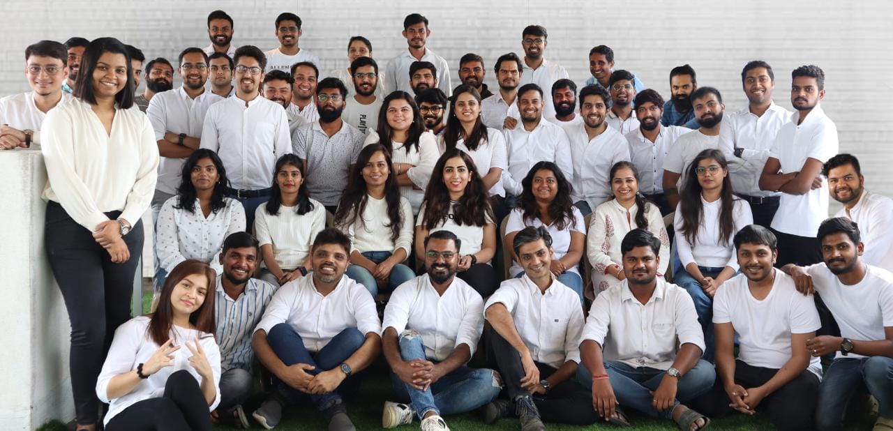डेंटल केयर स्टार्टअप Smiles.ai ने अपना नाम बदलकर डेज़ी किया; वित्त वर्ष 2025 तक 300 क्लिनिक लॉन्च करने और 300 करोड़ रुपये का वार्षिक राजस्व हासिल करने की महत्‍वाकांक्षी योजना