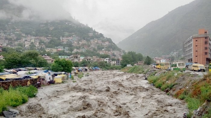 पूरे उत्तर भारत में बारिश का कहर, हिमाचल में सबसे ज्यादा तबाही, पीएम मोदी ने लिया हालात का जायजा