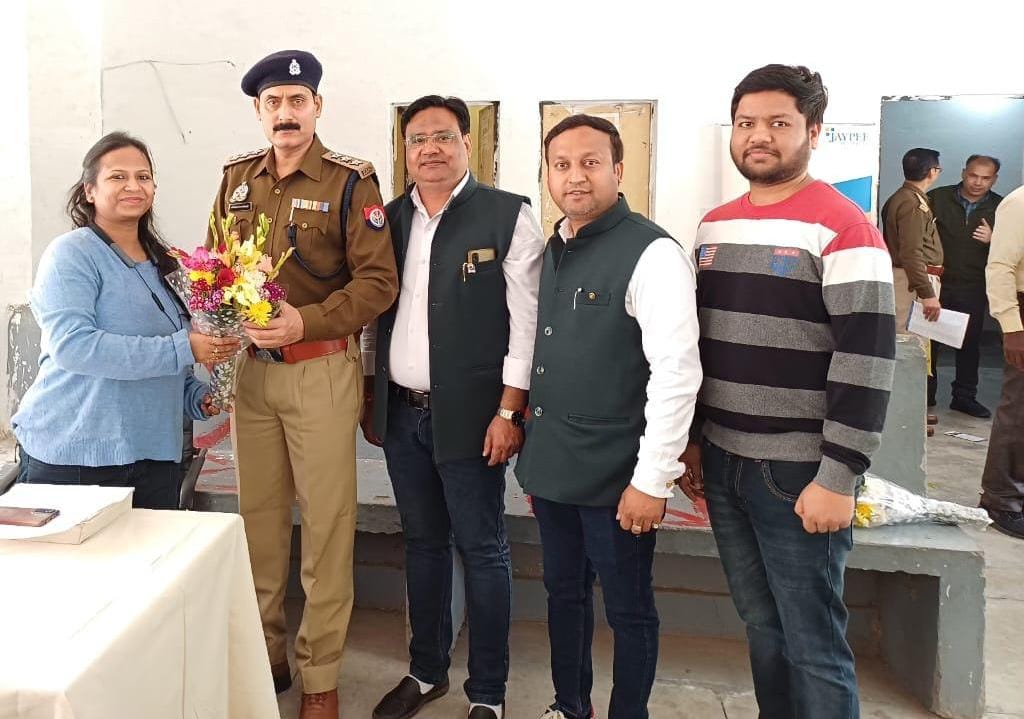 रोटरी क्लब ग्रेटर नोएडा ने लगाया कैम्प
