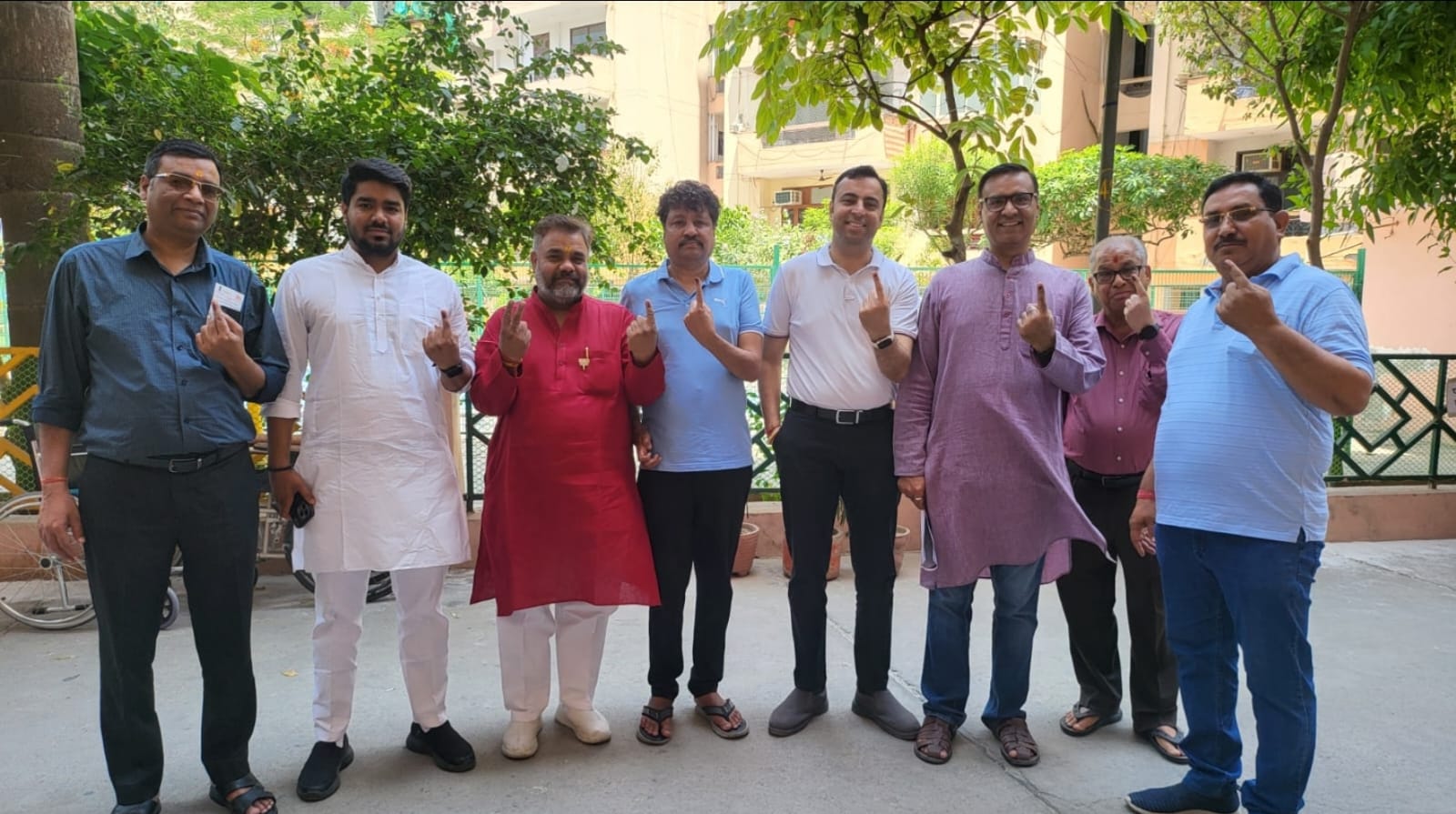 गुलोमहर में 71 प्रतिशत मतदान, मजबूत लोकतंत्र के लिए गुलमोहर में दिखा मतदाताओं में जोश, मतदान को लेकर युवाओं में उत्साह
