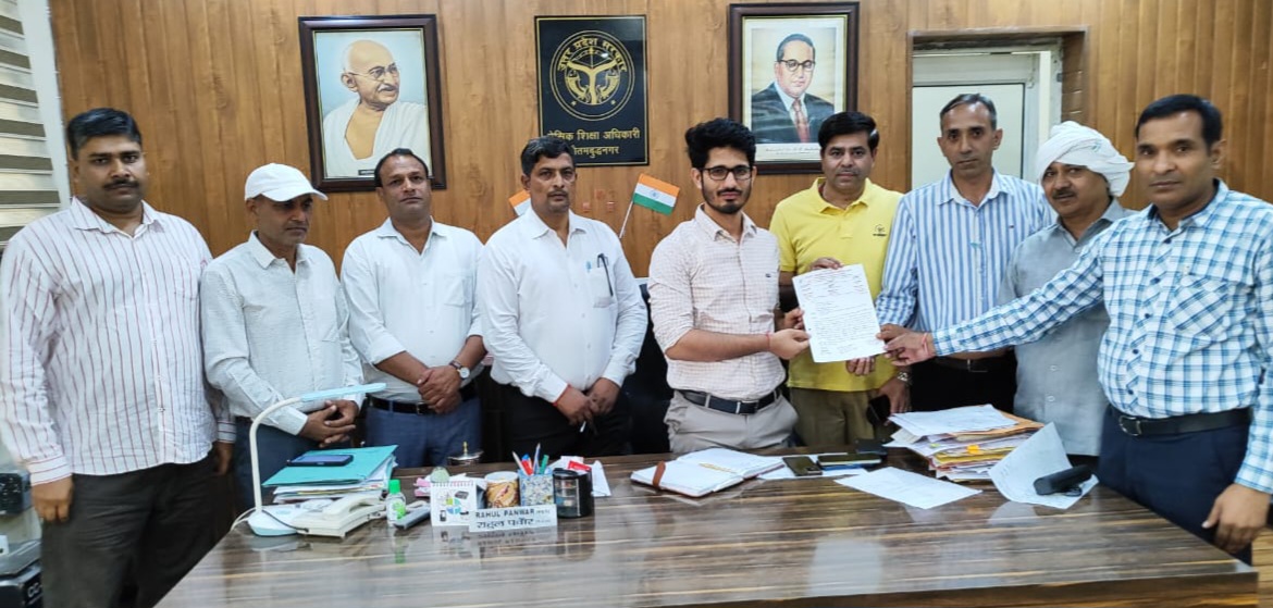 परिषदीय विद्यालयों में भी ग्रीष्म अवकाश 30 जून 2024 तक बढ़ाने के लिए ज्ञापन दिया