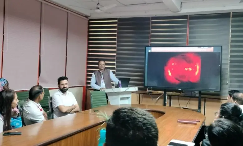 Shardha University News: शारदा विश्वविद्यालय में मनाया गया राष्ट्रीय अंतरिक्ष दिवस, चंद्रयान-3 की ऐतिहासिक सफलता पर व्याख्यान सत्र, छात्रों में अंतरिक्ष अनुसंधान की ओर बढ़ा रुझान