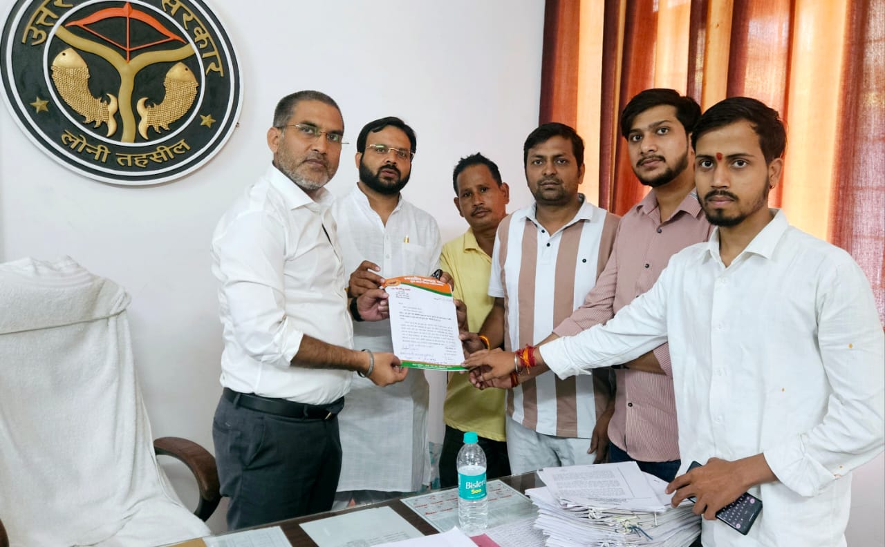 Ghaziabad BJYM News : भाजयुमो लोनी जिला अध्यक्ष पंडित हिमांशु शर्मा, ने पूर्व मुख्यमंत्री अखिलेश यादव के खिलाफ मुकदमा दर्ज कराने की मांग की