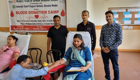 Greater Noida News : मानवता की सेवा में रोटरी क्लब द्वारा ब्लड डोनेशन कैंप का आयोजन, 40 यूनिट रक्त एकत्रित