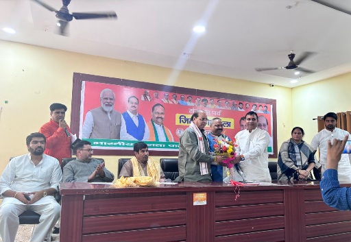 BJP Organisation News : "भाजपा का संगठन पर्व: एक चुनावी संगम, हर बूथ-हर कार्यकर्ता ने रंग जमाया", मुख्य अतिथि के रूप में भाजपा संगठन जिला चुनाव  प्रदेश मंत्री एमएलसी विजय शिवहरे, वेस्ट यूपी के अध्यक्ष सतेन्द्र शिसोदिया, एमएलसी विधायक श्रीचंद शर्मा ने कार्यक्रम उपस्थित रहे