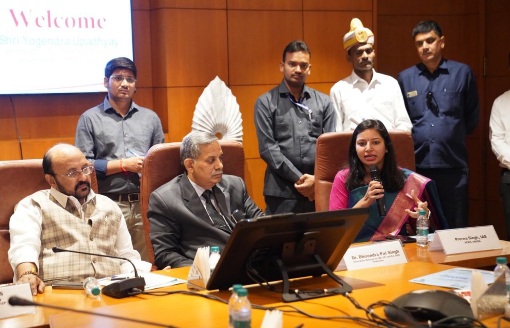 Educational Expo Mart News ग्रेटर नोएडा में शिक्षा की नई क्रांति, भारत शिक्षा एक्सपो-2024 में छात्रों ने बिखेरा अपने हुनर का जलवा, भविष्य की शिक्षा का केंद्र बना गौतमबुद्ध नगर!, शिक्षा मंत्री योगेंद्र उपाध्याय का उद्घाटन और प्रेरणादायक संबोधन