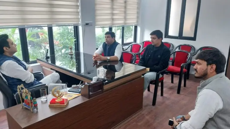 MLA Noida News : नोएडा को बेहतर बनाने की दिशा में विधायक पंकज सिंह और सामाजिक संगठनों की महत्वपूर्ण पहल, नोवरा और चैलेंजर्स ग्रुप की भूमिका