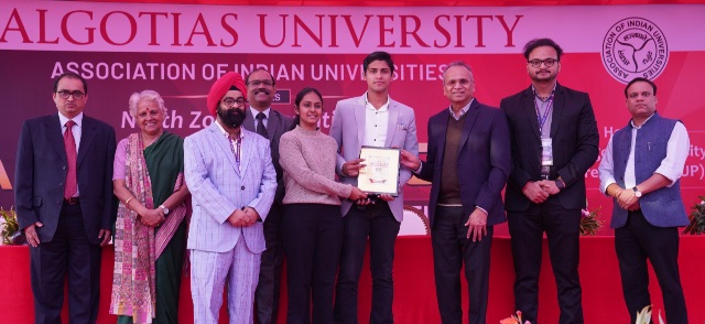 Galgotia University News : गलगोटियाज विश्वविद्यालय में "अन्वेषण 2024" का समापन, अनुसंधान और नवाचार का भव्य प्रदर्शन