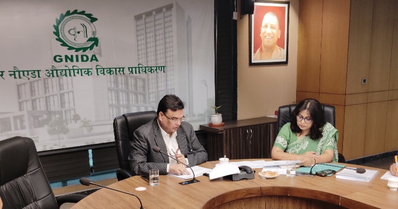 Greater Noida Authority ACEO News : 31 दिसंबर तक पेंडिंग फ्लैटों की रजिस्ट्री नहीं तो राहत पैकेज पर लग जाएगी ताला!, ग्रेटर नोएडा प्राधिकरण का सख्त आदेश, ACEO सौम्या श्रीवास्तव की नया आदेश