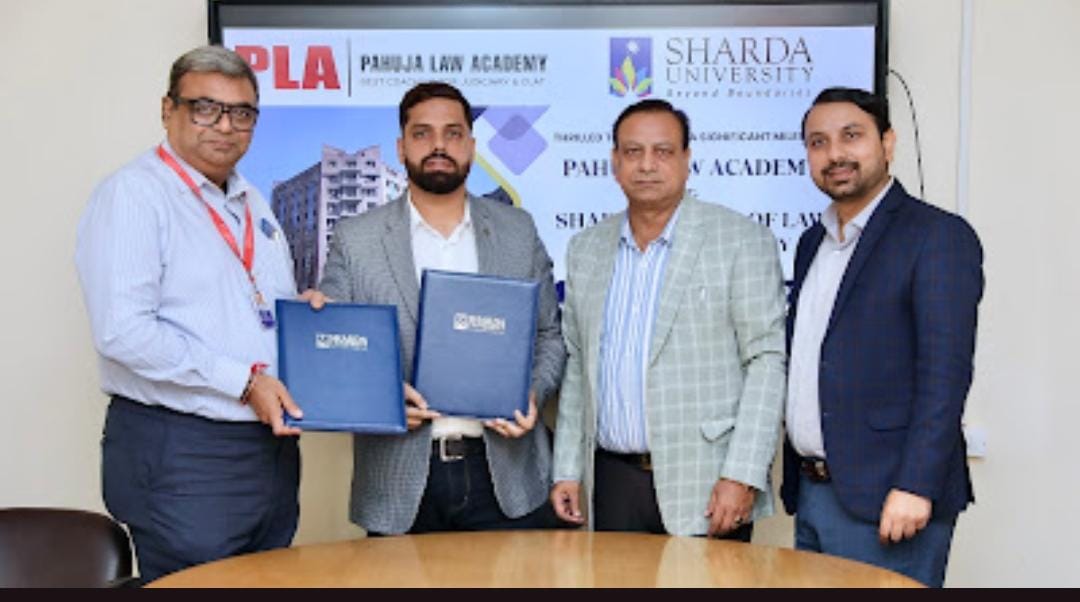 Sharda University News : शारदा विश्वविद्यालय और पाहुजा लॉ एकेडमी के बीच ऐतिहासिक एमओयू साइन, न्यायिक सेवाओं के क्षेत्र में छात्रों के लिए नए अवसर