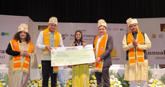 GL Bajaj College News : जी.एल. बजाज आईएमआर का 15वां दीक्षांत समारोह, भविष्य के सपनों को मिला नया आयाम