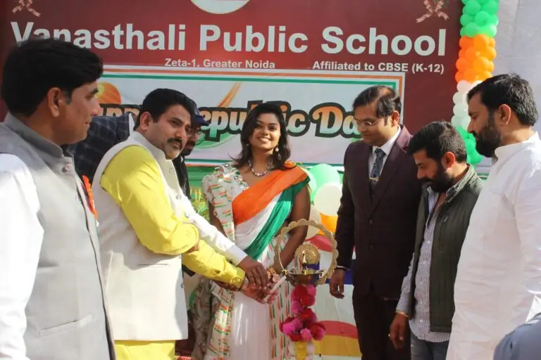 Vanasthali Public School News : वनस्थली पब्लिक स्कूल में भव्य गणतंत्र दिवस समारोह, दीप प्रज्ज्वलन से हुई शुरुआत, देशभक्ति का अद्भुत उत्सव