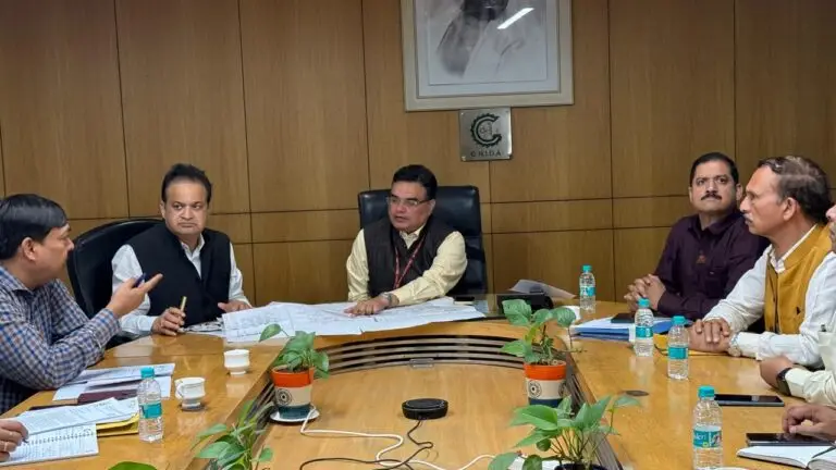 Greater Noida Authority News : औद्योगिक विकास को मिलेगी नई रफ्तार!, ग्रेटर नोएडा प्राधिकरण का बड़ा ऐलान, ईकोटेक-थ्री की जलभराव समस्या होगी खत्म, मॉडल इंडस्ट्रियल सेक्टर बनाने की भी मांग तेज