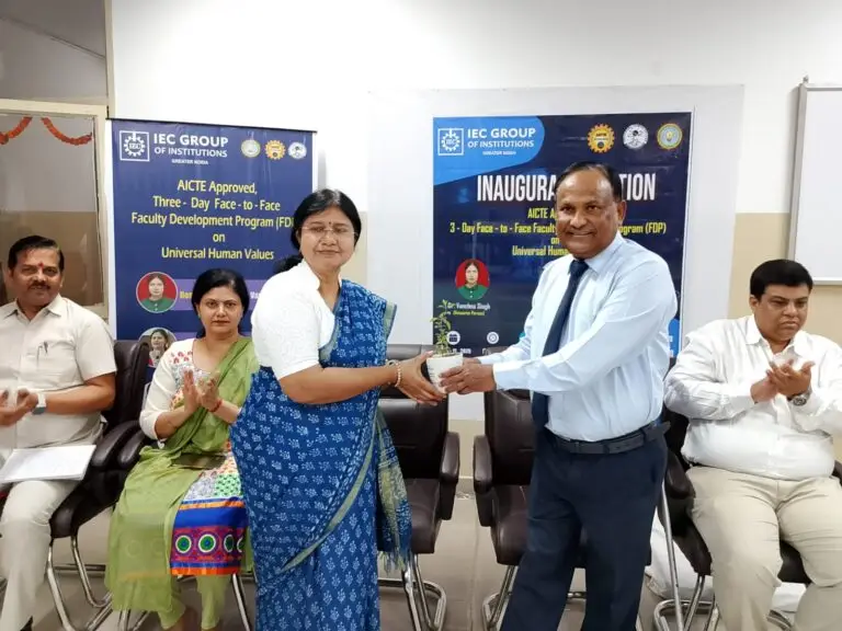 IEC College News : 