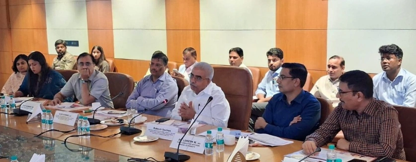 UP Expo News : उत्तर प्रदेश को वैश्विक व्यापार मानचित्र पर चमकाने की तैयारी, ग्रेटर नोएडा में होने वाला यूपी इंटरनेशनल ट्रेड शो–2025 बनेगा उद्योग, निवेश और निर्यात का सबसे बड़ा मंच, कैबिनेट मंत्री राकेश सचान ने किया तैयारियों का जायजा, नई आर्थिक उड़ान की ओर बढ़ता उत्तर प्रदेश