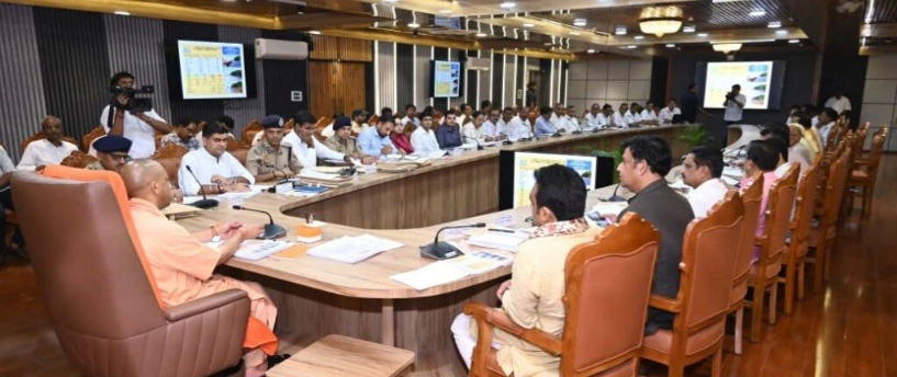 UP CM News : सीएम योगी की सख्त चेतावनी – 
