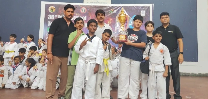 Ryan International School News : "रयान इंटरनेशनल स्कूल ने ताइक्वांडो में दिखाया दमखम, 36वीं अंतर-विद्यालयी चैंपियनशिप 2025 में 48 पदक जीतकर ओवरऑल रनर-अप ट्रॉफी पर किया कब्ज़ा", ताइक्वांडो अनुशासन और आत्मविश्वास का खेल