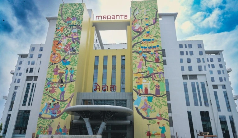 Medanta Hospital News : मेदांता ने नोएडा में खोला 550 बिस्तरों वाला सुपर स्पेशियलिटी अस्पताल, दिल्ली-एनसीआर की स्वास्थ्य सेवाओं को मिला नया आयाम, 20 से अधिक सुपर स्पेशियलिटीज़ की सुविधाएं, मेदांता के चेयरमैन डॉ. नरेश त्रेहन ने सुविधा न केवल उन्नत तकनीक और बेहतरीन इंफ्रास्ट्रक्चर से लैस है