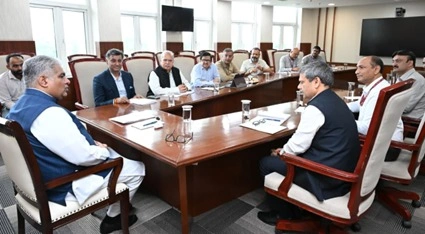 Breaking News : लकड़ी के हस्तशिल्प निर्यातकों की गुहार, ईयूडीआर नियमों पर सरकार से हस्तक्षेप की मांग, कारीगरों के भविष्य पर संकट, निर्यात के आंकड़े बढ़ते बाजार पर मंडराता संकट, यूरोपीय संघ के नियम और भारत की हकीकत