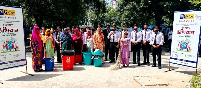 GNIOT College News : जीएनआईओटी एमबीए संस्थान ने प्रधानमंत्री नरेंद्र मोदी का 75वां जन्मदिवस ‘सेवा पखवाड़ा’ के रूप में मनाया, स्वच्छता अभियान से गूंजा ग्रेटर नोएडा, छात्र और शिक्षकों का एकजुट प्रयास