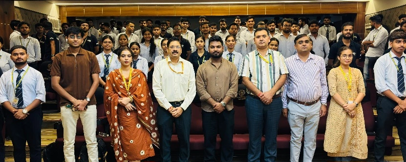 GNIOT College News : जीएनआईओटी इंजीनियरिंग संस्थान में “AI Builders Day — Agent in Focus” का भव्य आयोजन, छात्रों ने सीखा भविष्य की आर्टिफिशियल इंटेलिजेंस की नई दिशा, छात्रों की भागीदारी रही उत्साहपूर्ण