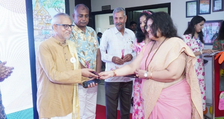 GD Goenka Public School : जी डी गोयंका पब्लिक स्कूल में मनाया गया ग्रैंड पेरेंट्स डे – दादा-दादी और नाना-नानी बने बच्चों की खुशियों का आधार, खेल, मेले और रंगारंग प्रस्तुतियाँ