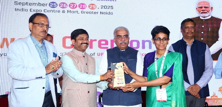 UPITS 2025 News : यूपीआईटीएस-2025 में ग्रेटर नोएडा प्राधिकरण का जलवा, हॉल-3 के सबसे आकर्षक और तकनीकी रूप से आधुनिक स्टॉल को मिला ‘बेस्ट स्टॉल अवार्ड’, प्राधिकरण के CEO एन.जी. रवि कुमार के मार्गदर्शन और ACEO सौम्या श्रीवास्तव की रणनीति के तहत तैयार किए गए, युवाओं को भाया टेक्नोलॉजी और मनोरंजन का संगम
