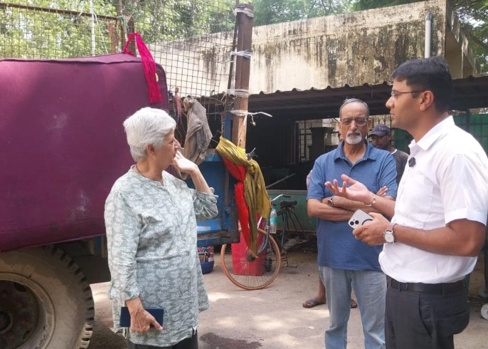 Greater Noida Authority News : ग्रेटर नोएडा में स्वच्छता पर सख्ती!, कूड़ा निस्तारण में लापरवाही पर सोसाइटी पर लगा 36 हजार का जुर्माना – प्राधिकरण ने दिए सख्त निर्देश, प्राधिकरण की एसीईओ श्रीलक्ष्मी वीएस का सख्त संदेश – “ग्रेटर नोएडा को स्वच्छ रखना हम सबकी जिम्मेदारी”