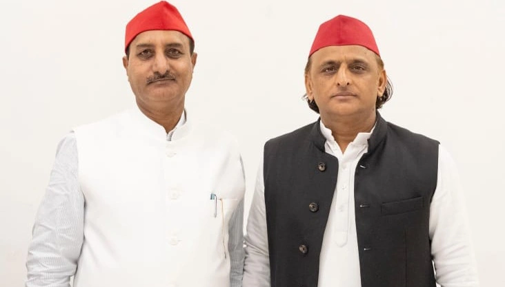 Samajwadi MLC News : “सपा प्रत्याशी प्रमेंद्र भाटी ने बार से शुरू की सम्मान की जंग, अधिवक्ताओं के बीच छिड़ी साइकिल की रफ्तार — एमएलसी स्नातक चुनाव में दिखा जोश, विश्वास और वचनबद्धता का संगम, गौतमबुद्धनगर से मेरठ-सहारनपुर तक गूंजा नाम – अधिवक्ताओं ने कहा, यह चुनाव नहीं, सम्मान की लड़ाई है!