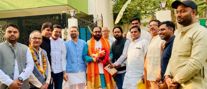BJP Greater Noida News : मतदाता पुनरीक्षण पर भाजपा का जनजागरण मिशन शुरू!, “हर वोटर, हर घर – लोकतंत्र का उत्सव” थीम पर ग्रेटर नोएडा मण्डल में शानदार कार्यशाला, बोले नेता – ‘सूची शुद्धिकरण ही राष्ट्रसेवा का नया मंत्र’, लोकतंत्र की आत्मा को संजीवनी देने वाला अभियान