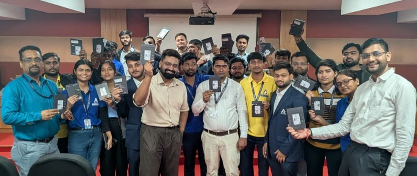 Breaking Campus Innovation News : “जब आईडी कार्ड बना स्मार्ट गैजेट! ,“ग्रेटर नोएडा के AIMT में डिजिटल क्रांति की धमाकेदार एंट्री!, Collexo Pixi स्मार्ट आईडी कार्ड के साथ अब स्टूडेंट लाइफ होगी सुपरफास्ट, सुपरसेफ और सुपरकूल, AIMT हुआ ‘स्मार्ट कैंपस मोड’ ON!, Meritto (NoPaperForms) के CEO का विज़न