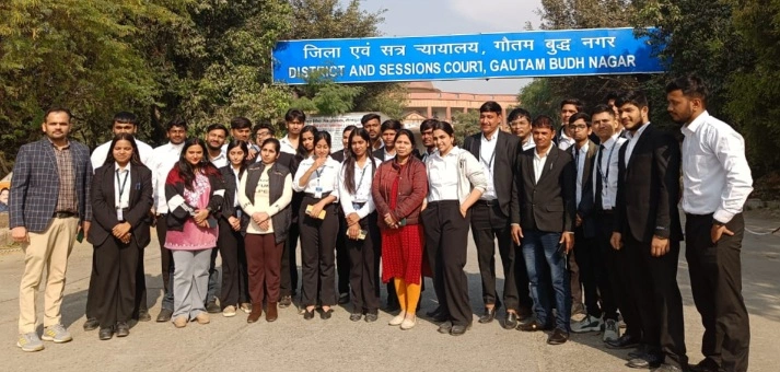 Accurate College News : “न्याय के गलियारों में कदम, हौसलों को मिली नई उड़ान”, एक्यूरेट कॉलेज ऑफ लॉ के छात्रों का जिला एवं सत्र न्यायालय में शैक्षिक भ्रमण, अदालतों की कार्यप्रणाली को नज़दीक से समझा, सीख, अनुभव और जागरूकता से भरा पूरा दिन