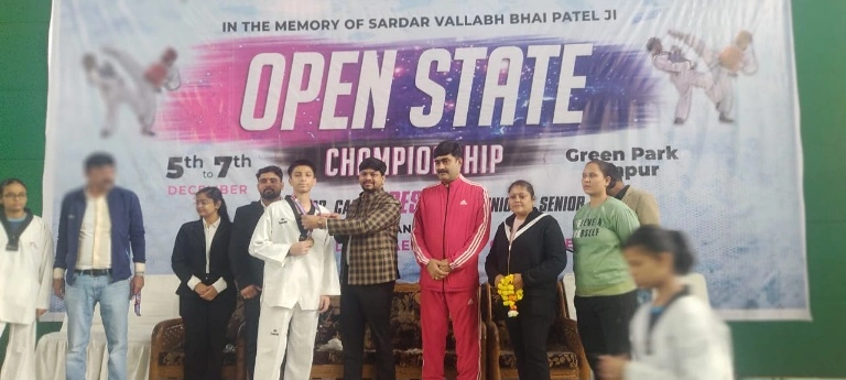 Greater Noida Sports News : “कानपुर में छाया ग्रेनो का सितारा!”, श्योरन इंटरनेशनल के सुहास टिक्कू ने ताइक्वांडो ट्रायल्स में लहराया स्वर्ण, अब नेशनल फेडरेशन कप में दिखेगा दम!, “मेहनत + अनुशासन = चैंपियन” — कोच शिवालक राज