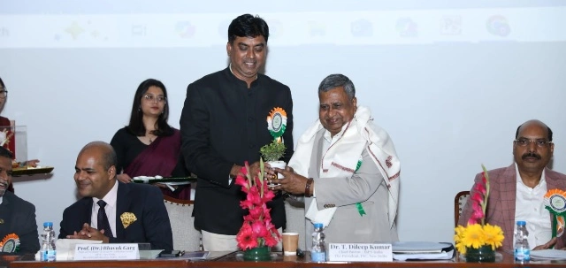 Sharda University News : आपदा में मानसिक संबल की दिशा में बड़ा कदम, शारदा विश्वविद्यालय में ISPN का 4वां अंतरराष्ट्रीय एवं 25वां वार्षिक सम्मेलन शुरू, डिजिटल मेंटल हेल्थ मिशन के अनुरूप पहल, देश-विदेश के विशेषज्ञों की भागीदारी