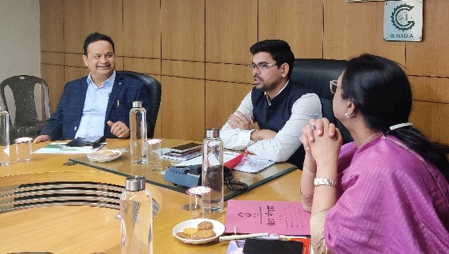 Greater Noida Authority News : “नए शहर की नींव की तलाश में तेलंगाना!”, एफसीडीए प्रतिनिधिमंडल ने ग्रेटर नोएडा मॉडल का किया गहन अध्ययन, वित्तीय मॉडल और स्ववित्त पोषण प्रणाली की जानकारी, औद्योगिक नीतियों और आवंटन प्रक्रिया पर फोकस