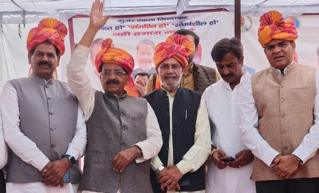 Dadri Gurjar Mahasabha News : दादरी के बादलपुर में गुर्जर समाज का महासम्मेलन, नवनियुक्त पदाधिकारियों का भव्य स्वागत, समाज सेवा और शिक्षा पर जोर, समाज सेवा करने वाली संस्थाओं और प्रतिभाओं का हुआ सम्मान, समाज को संगठित होने की जरूरत: हरिश्चंद्र भाटी