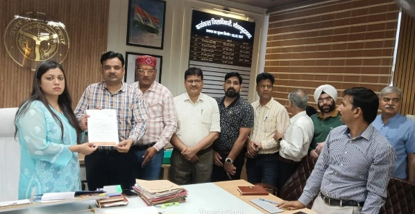 IEA News : गैस सप्लाई में संकट से जूझ रहे उद्योग, IEA ने जिलाधिकारी को सौंपा ज्ञापन, उत्पादन ठप होने और कालाबाज़ारी की आशंका जताई, गैस सप्लाई में कालाबाज़ारी की आशंका, बैंक किस्तों और किराये का बढ़ा दबाव, प्रशासन से तत्काल हस्तक्षेप की मांग