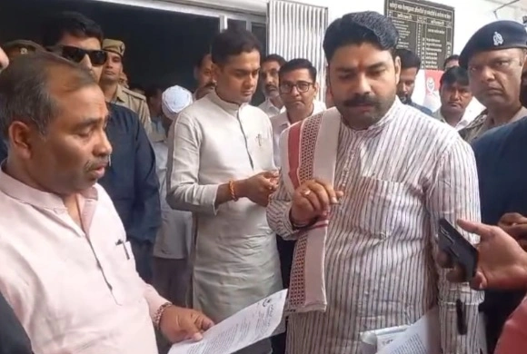 Corruption Free India News : “पानी पर माफिया का पहरा!”, नोएडा में भूजल दोहन से मचा हाहाकार, कार्रवाई नहीं हुई तो सड़कों पर उतरेगा जनआक्रोश, दो साल से लगातार हो रहा भूजल दोहन, प्रशासन बना मूकदर्शक?, सैकड़ों पंपों से दिन-रात बह रहा पानी, ‘जल संकट’ की आहट तेज